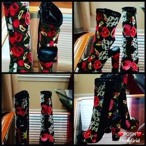 Embroidered Peep Toe Heel cut out Bootie